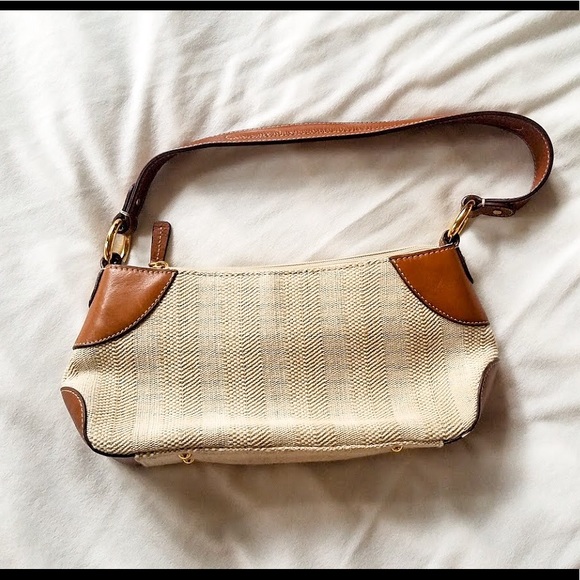 Gorgeous handbag!! - Picture 2 of 4